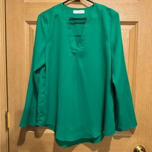 Coco Bianco Vibrant Green V-Neck Blouse